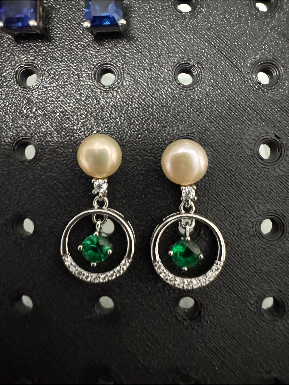 Pearl and Emerald Drop Earrings - Elegant Women Jewelry